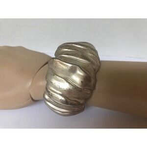 Wide Cuff bracelet ornate design silver tone metal‎ chunky heavy Rustic Antiqued